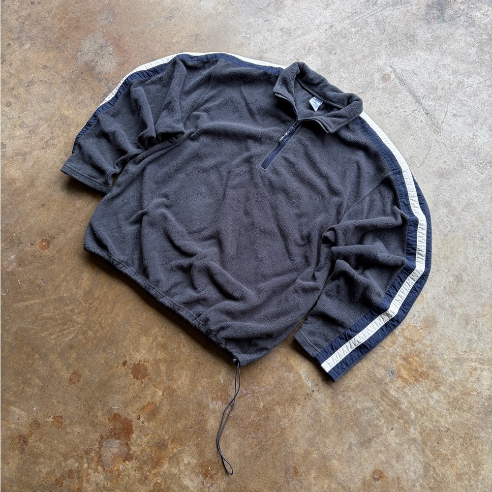 Y2K old navy stripped jacket w/sick old school feel
